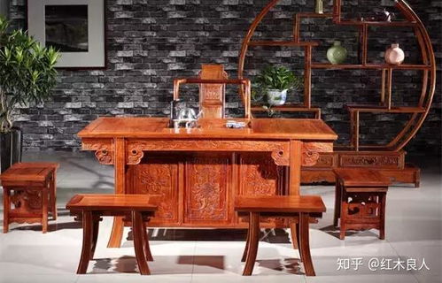 很多人其實對 紅木 都存在誤區,紅木家具更適合真愛粉長期投資